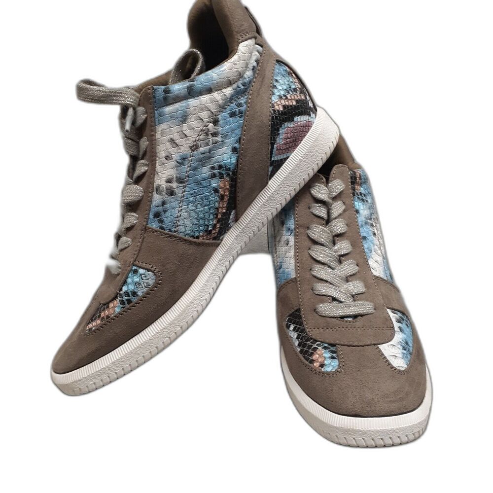 True Craft Women High-Top Sneakers 7.5M Gray Multicolor Faux Snakeskin